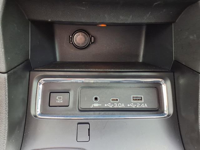 Certified 2024 Subaru Ascent Limited w/ Technology Package AWD/4WD image 17