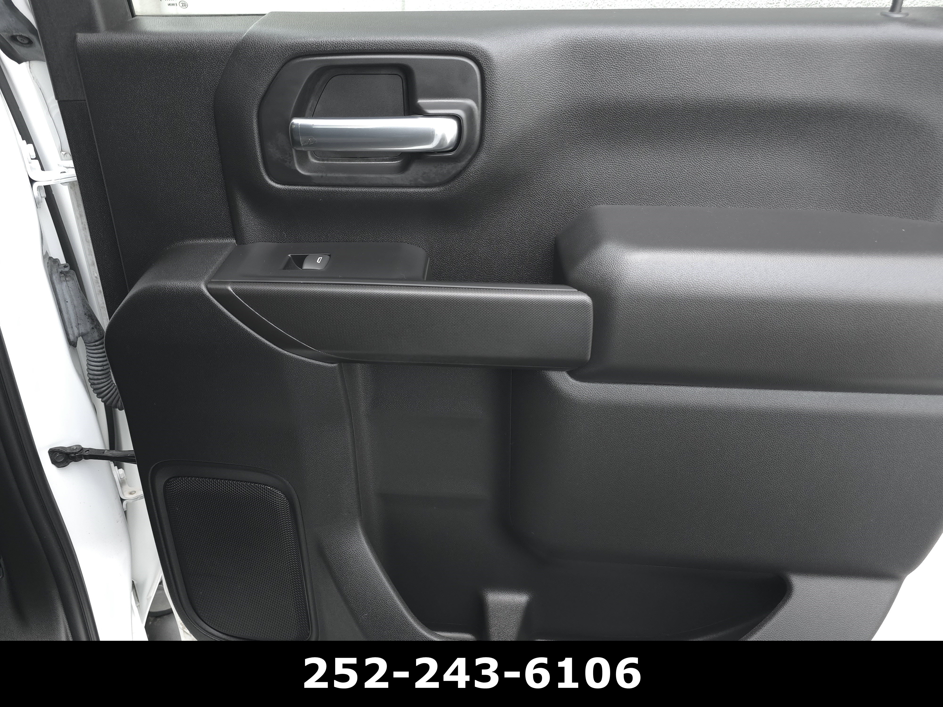 Used 2023 Chevrolet Silverado 2500 Custom w/ Custom Convenience Package AWD/4WD image 30