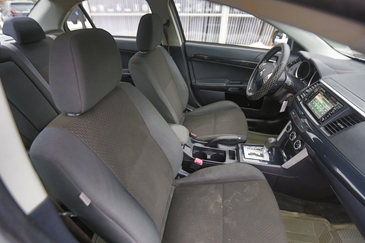 Used 2017 Mitsubishi Lancer ES image 19