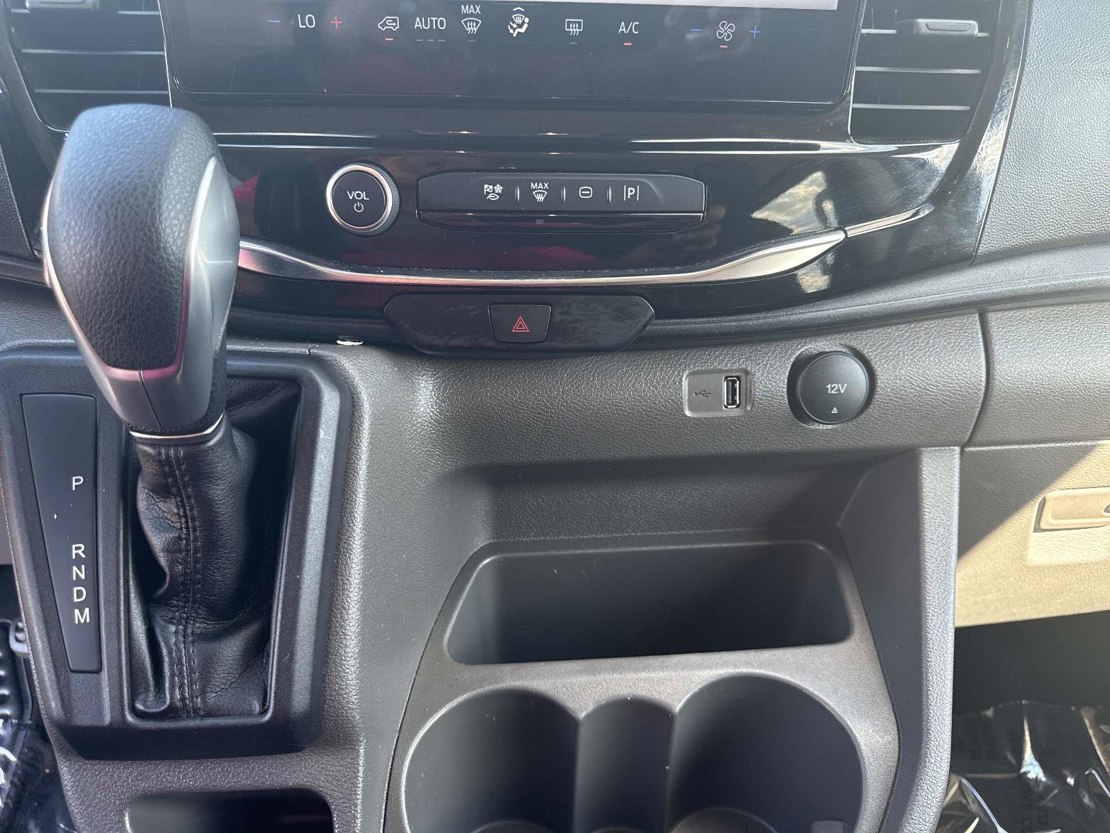 Used 2023 Ford Transit 350 XLT image 22