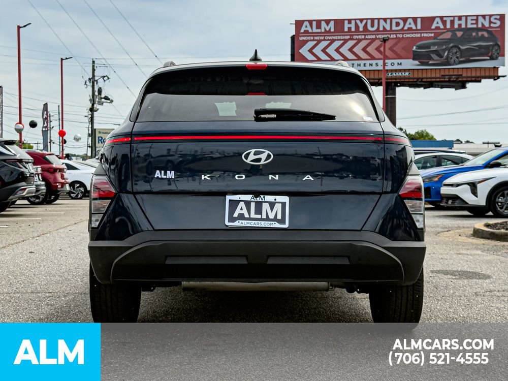 Used 2024 Hyundai Kona SEL image 5