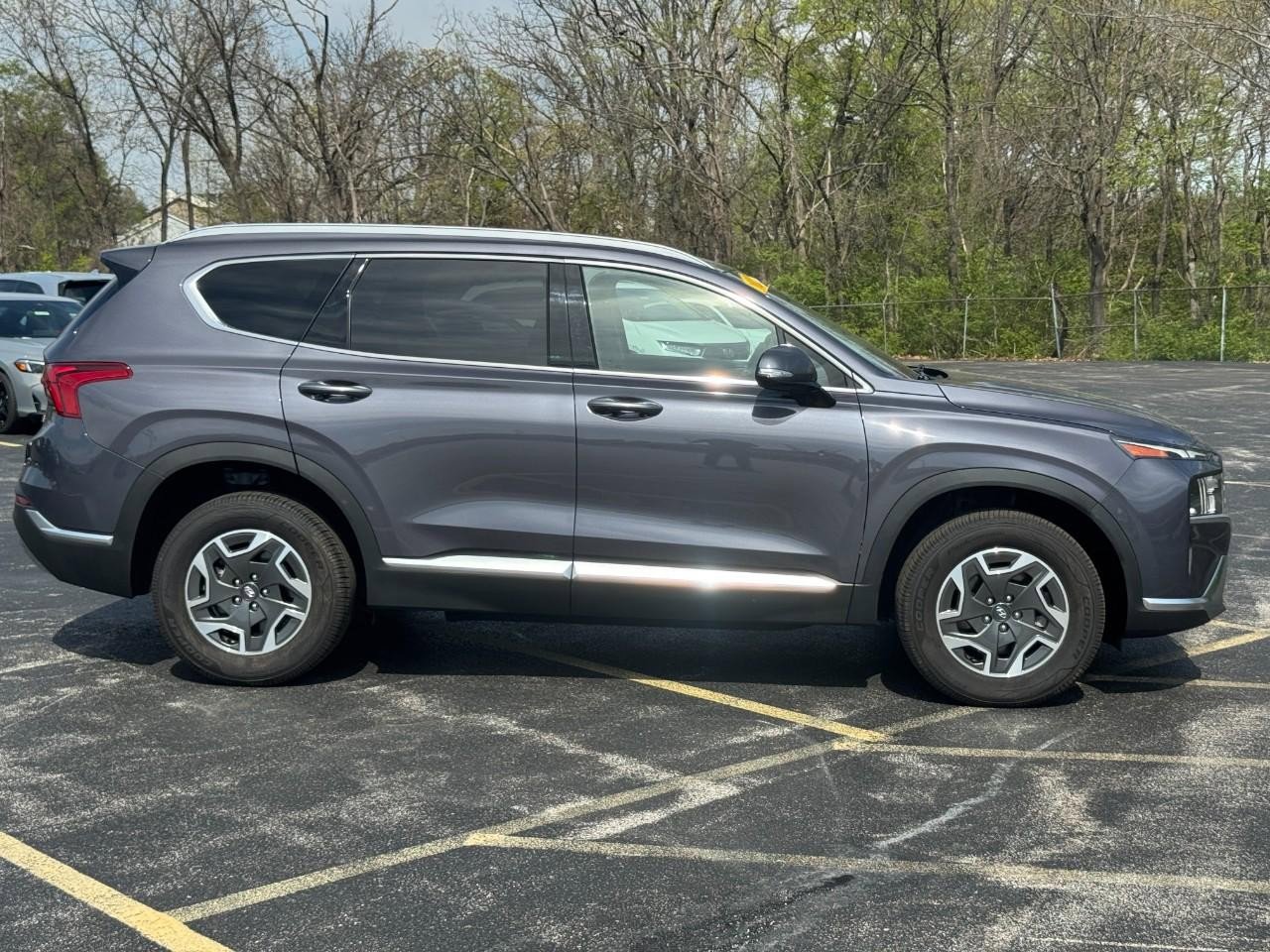 Used 2022 Hyundai Santa Fe Blue image 3