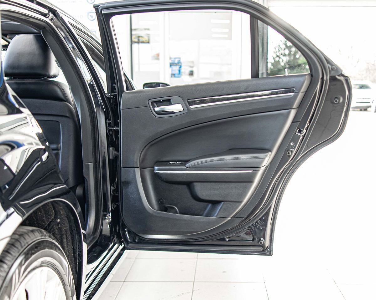 Used 2012 Chrysler 300 C w/ 19-Premium Speaker Group AWD/4WD image 40