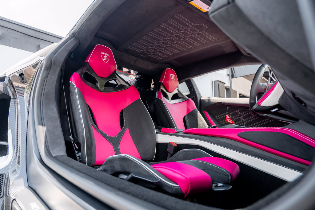 Used 2025 Lamborghini Revuelto AWD/4WD image 3