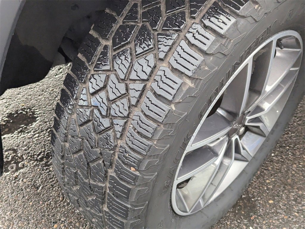 Used 2020 Jeep Grand Cherokee Limited w/ Luxury Group II image 46