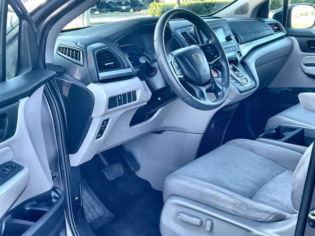 Certified 2019 Honda Odyssey LX image 3