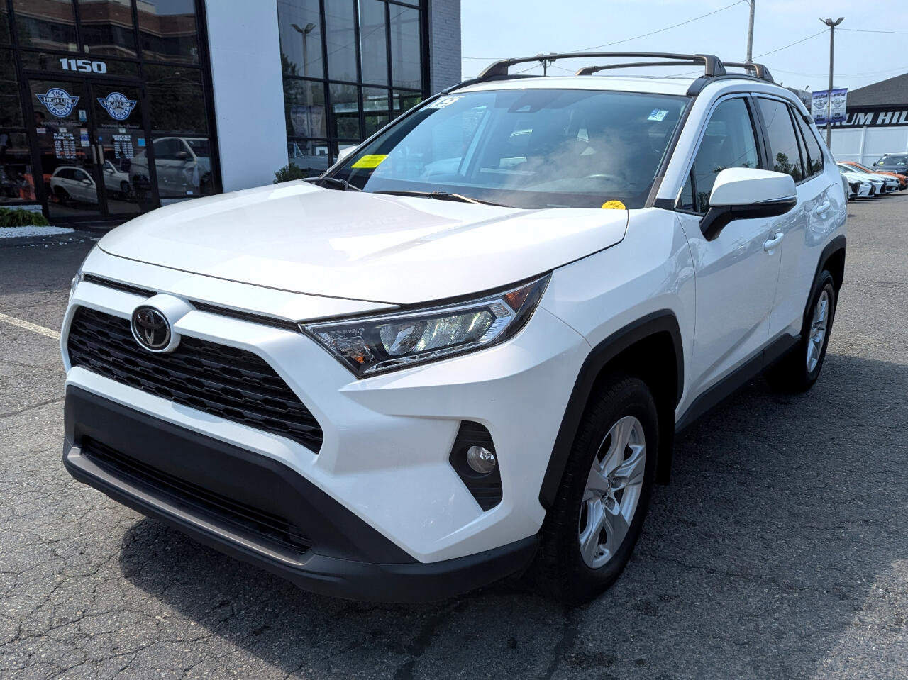 Used 2019 Toyota RAV4 XLE w/ Convenience Package image 2