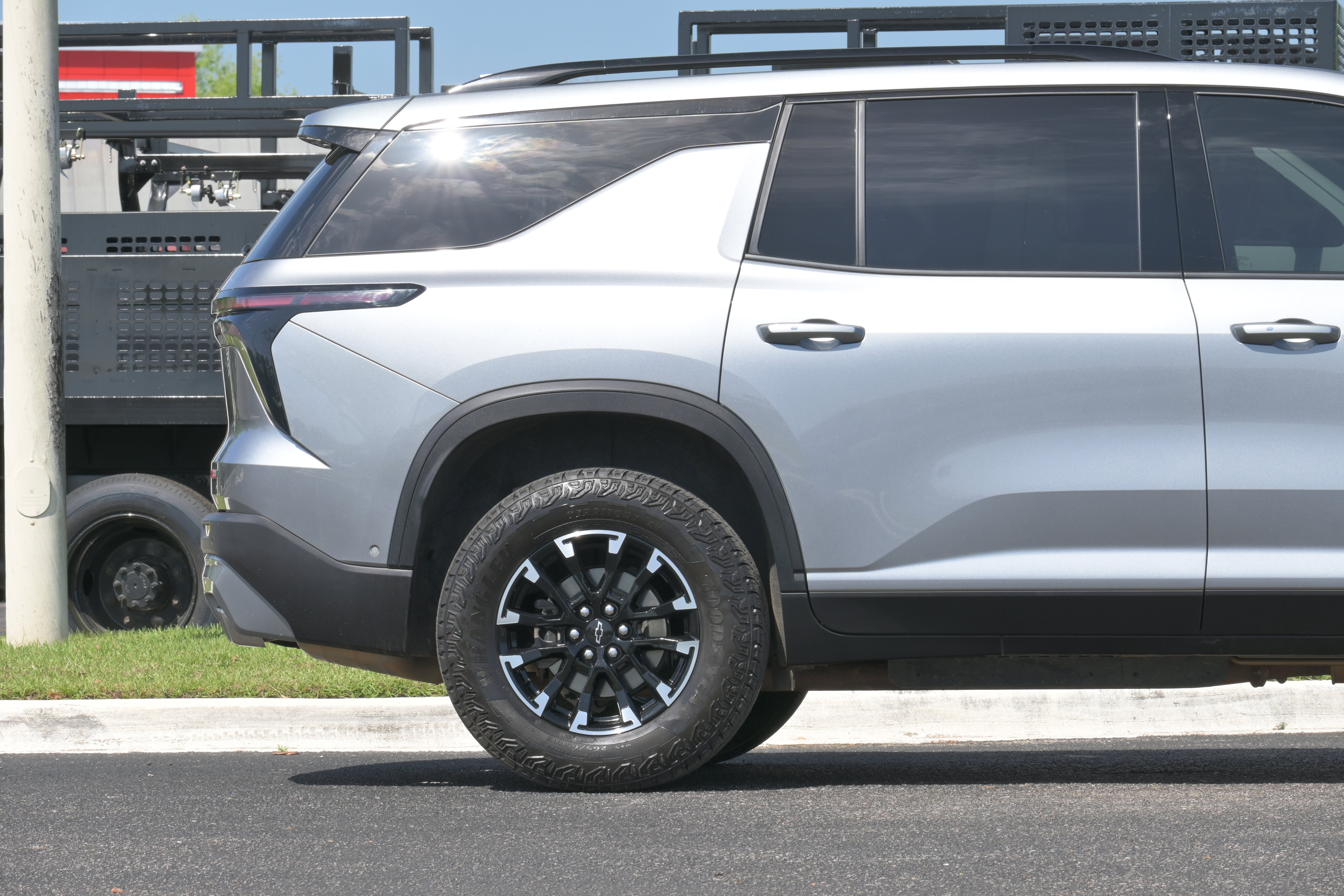 Used 2024 Chevrolet Traverse Z71 w/ Enhanced Driving Package AWD/4WD image 5