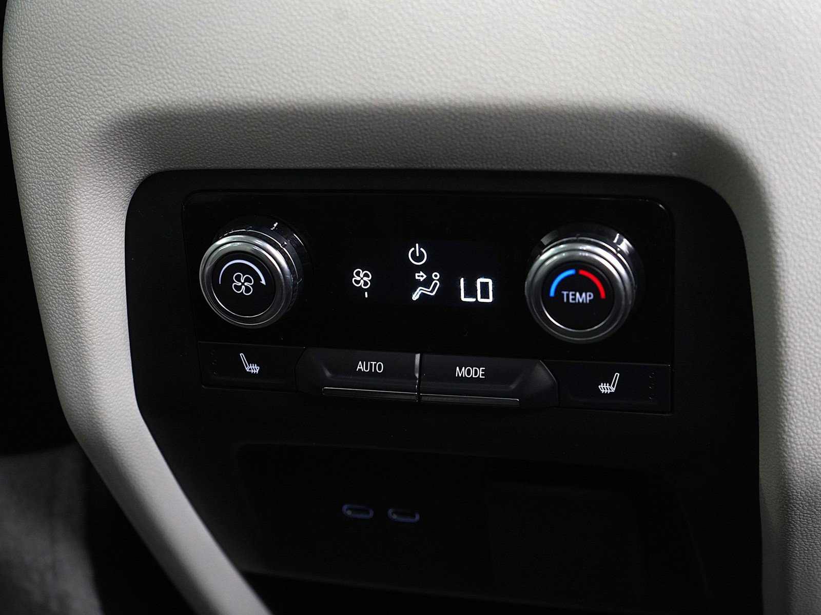 Used 2024 GMC Acadia Denali w/ Super Cruise Package image 17