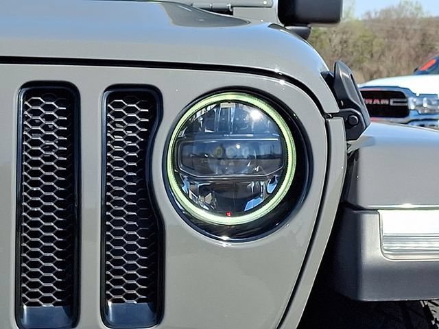 Used 2023 Jeep Wrangler Unlimited Sahara AWD/4WD image 9