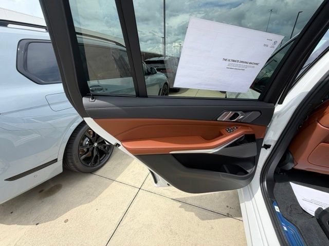 New 2027 BMW X7 xDrive40i w/ M Sport Package AWD/4WD image 19