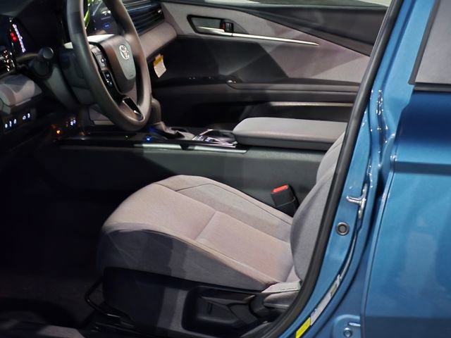 Used 2026 Toyota Camry LE image 15