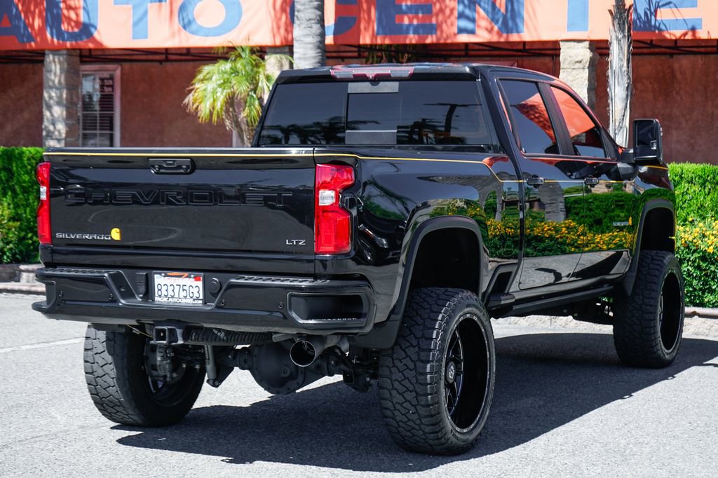 Used 2021 Chevrolet Silverado 2500 LTZ w/ Carhartt Edition image 10