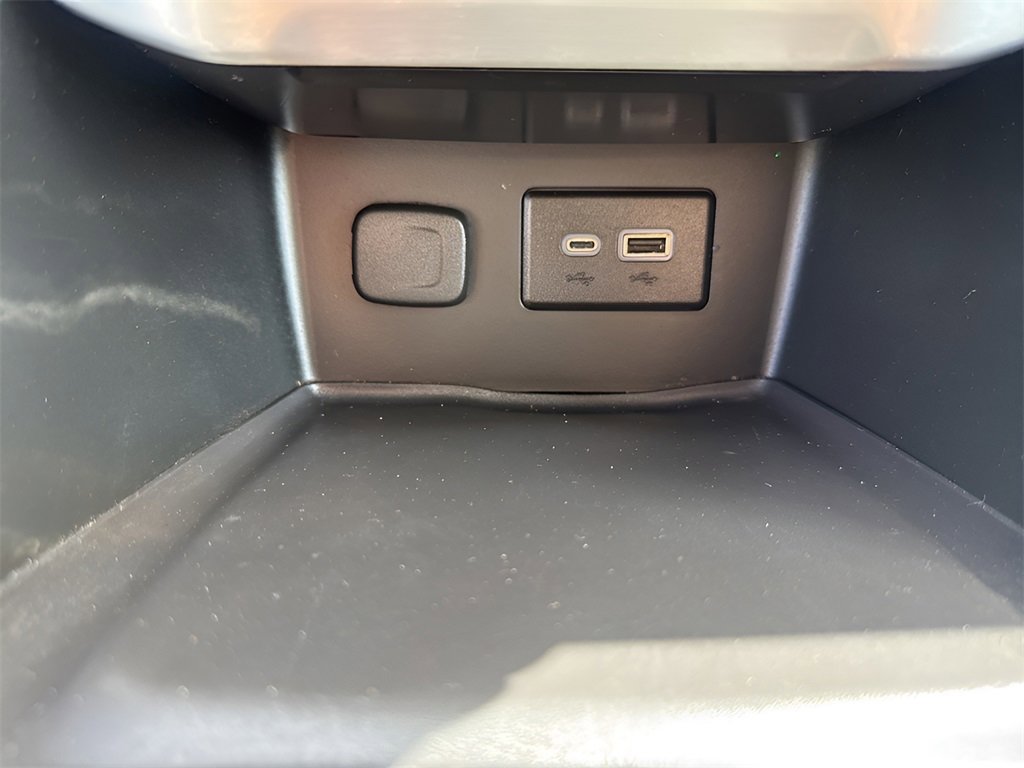 Used 2023 GMC Acadia SLE w/ Driver Convenience Package image 27