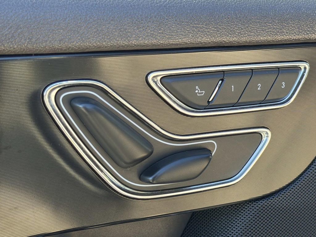 Used 2020 Lincoln Corsair Reserve image 20