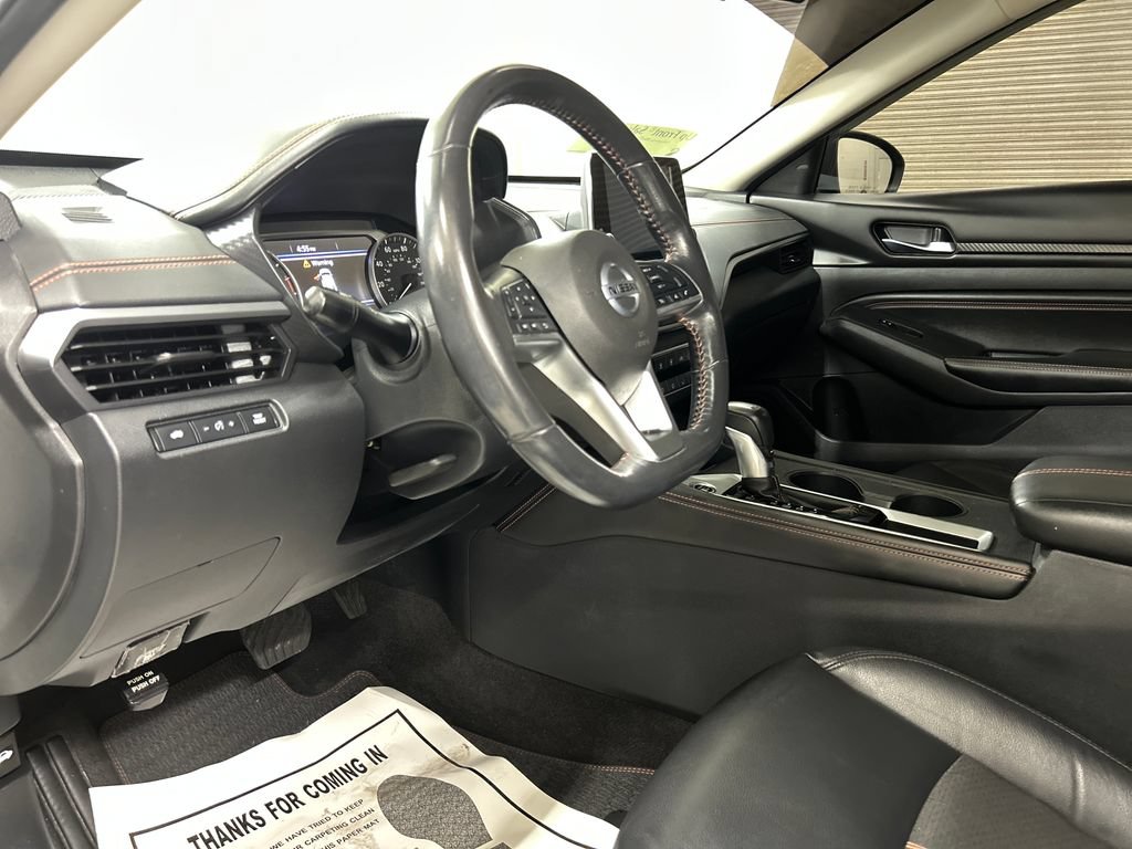 Used 2022 Nissan Altima 2.5 SR FWD image 6