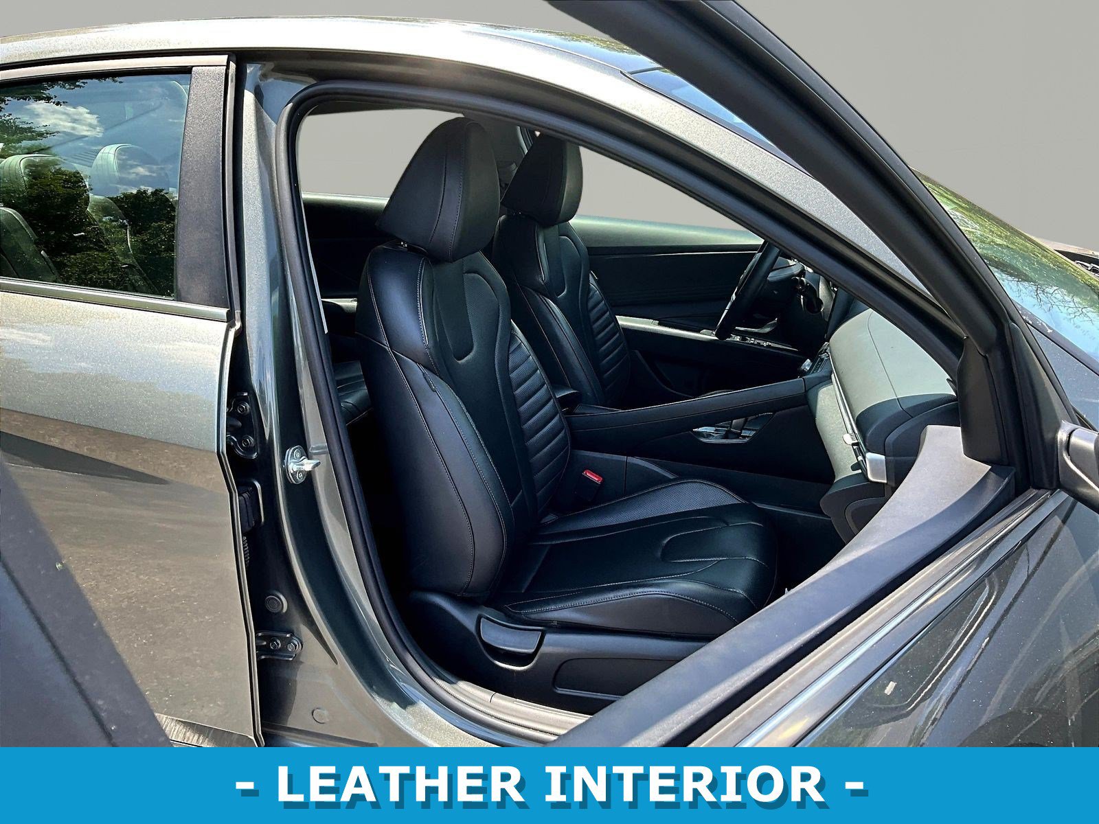 Used 2024 Hyundai Elantra Limited FWD image 29
