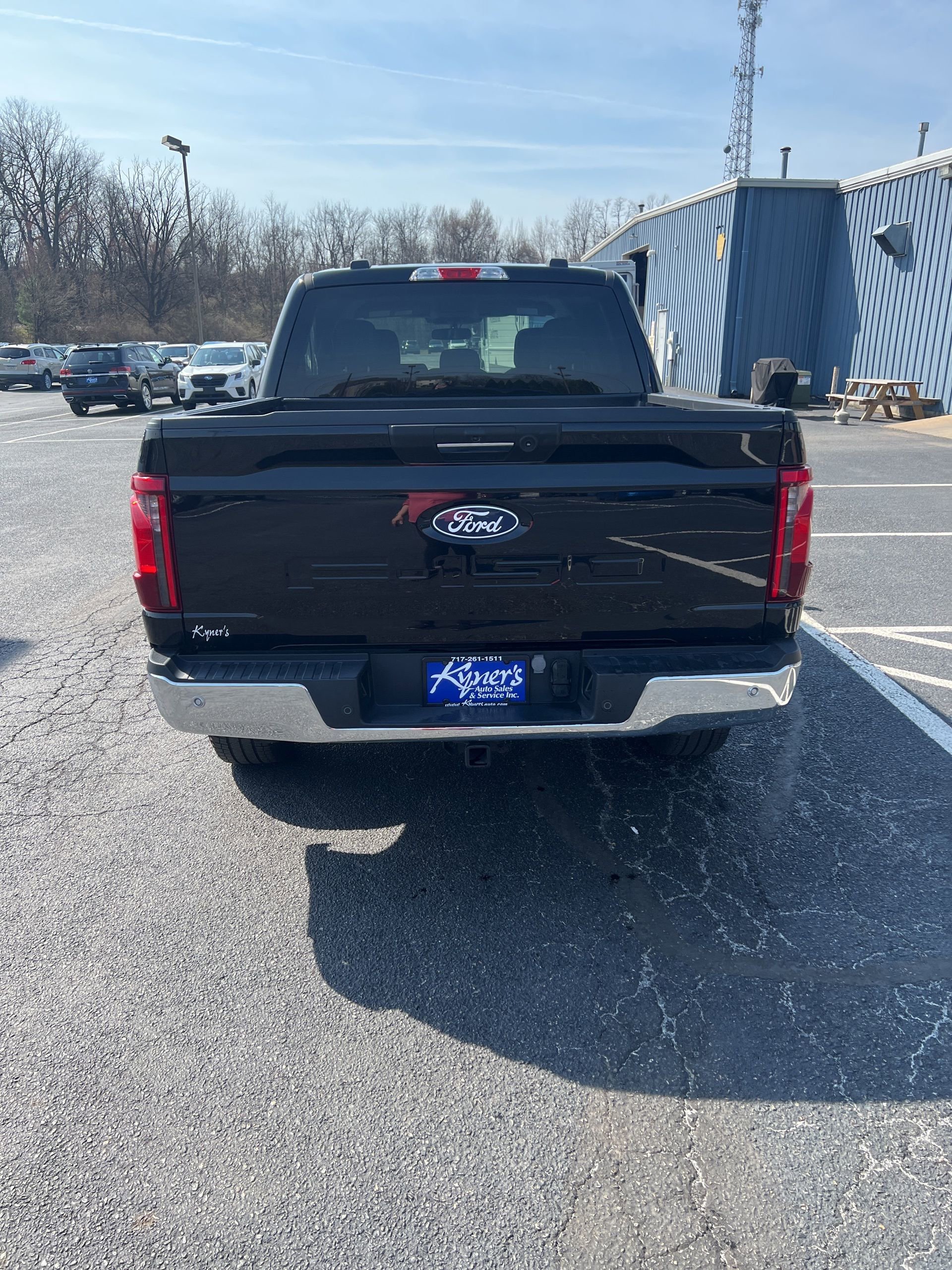 Used 2024 Ford F150 XLT AWD/4WD image 5