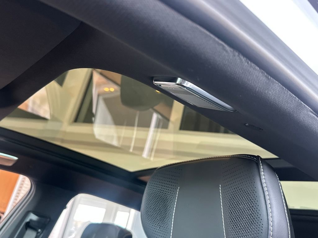 New 2026 Cadillac Lyriq Premium Luxury image 21