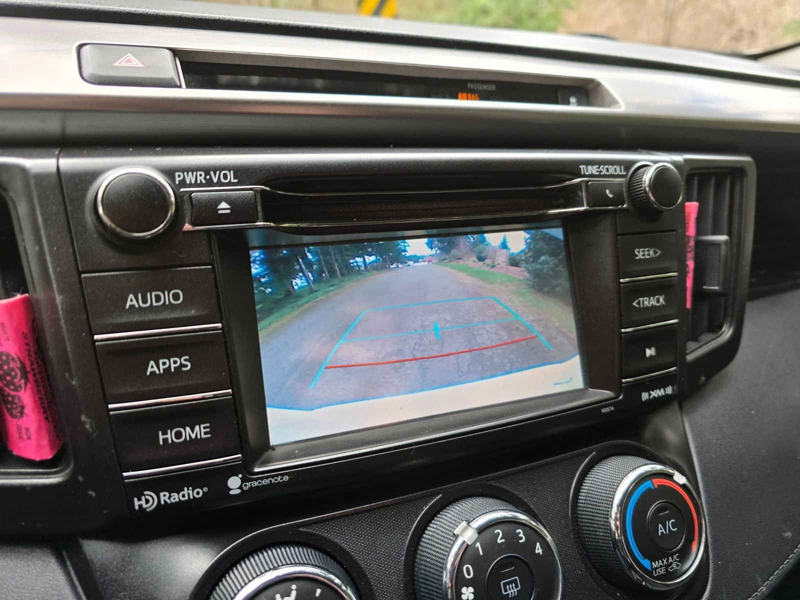 Used 2016 Toyota RAV4 LE AWD/4WD image 30
