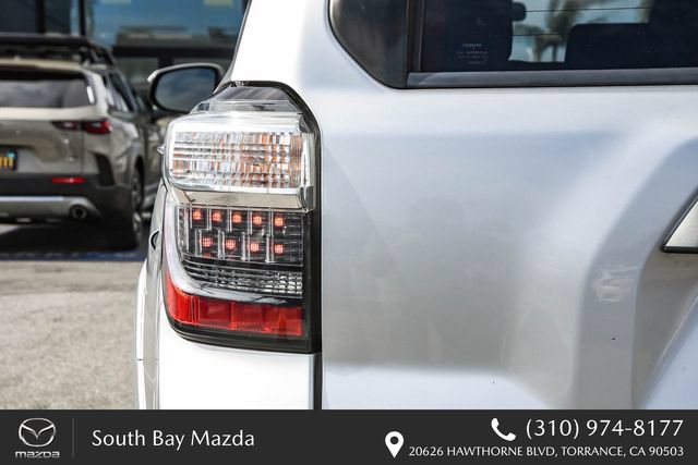 Used 2015 Toyota 4Runner Trail AWD/4WD image 9