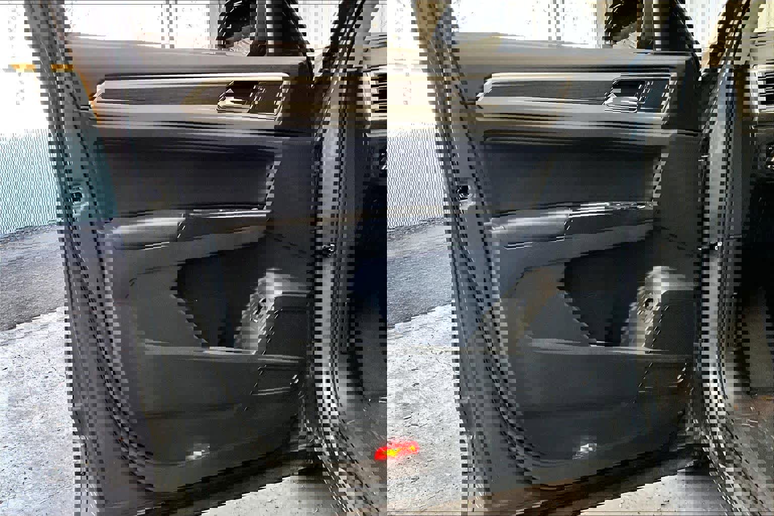 Used 2019 Volkswagen Atlas SE w/ Towing Package image 25