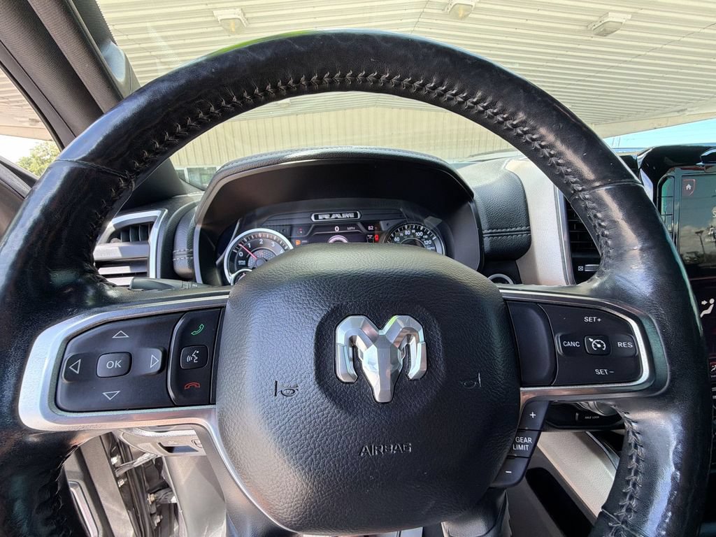 Used 2019 RAM 1500 Laramie w/ Sport Appearance Package AWD/4WD image 28