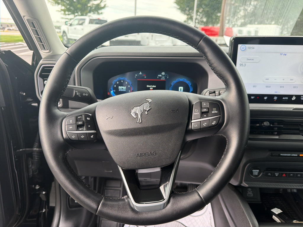 Used 2025 Ford Bronco Sport Outer Banks w/ Sasquatch Outer Banks Package AWD/4WD image 13