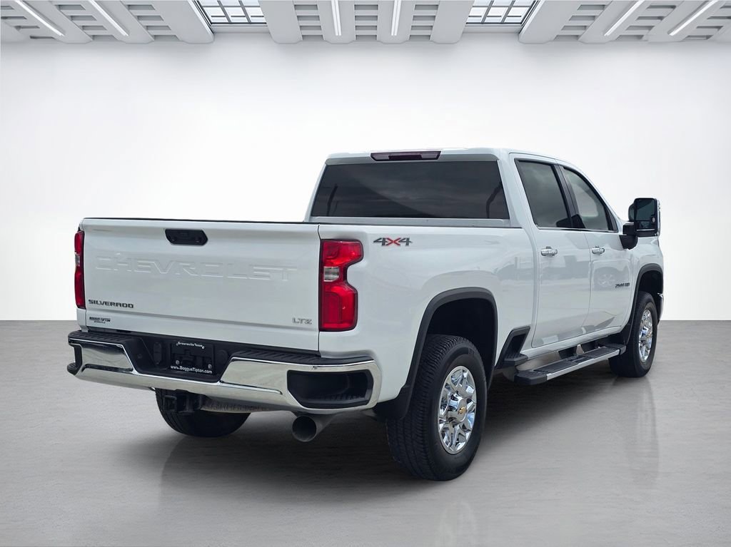 Used 2024 Chevrolet Silverado 2500 LTZ image 3