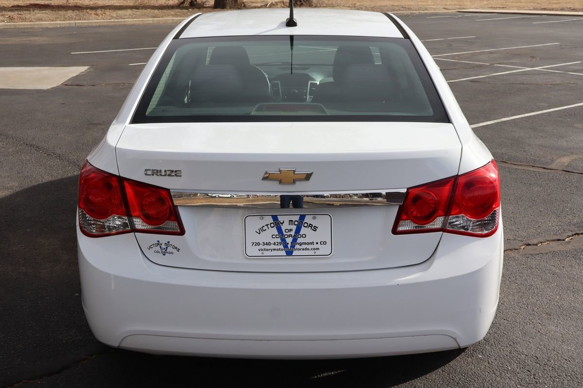 Used 2014 Chevrolet Cruze LS image 6