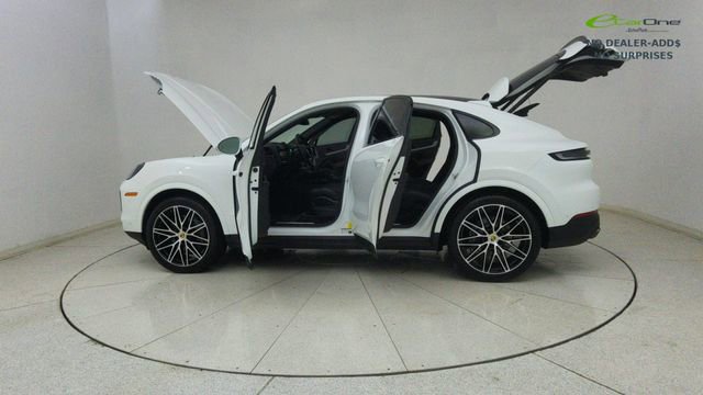 Used 2024 Porsche Cayenne Coupe AWD/4WD image 72