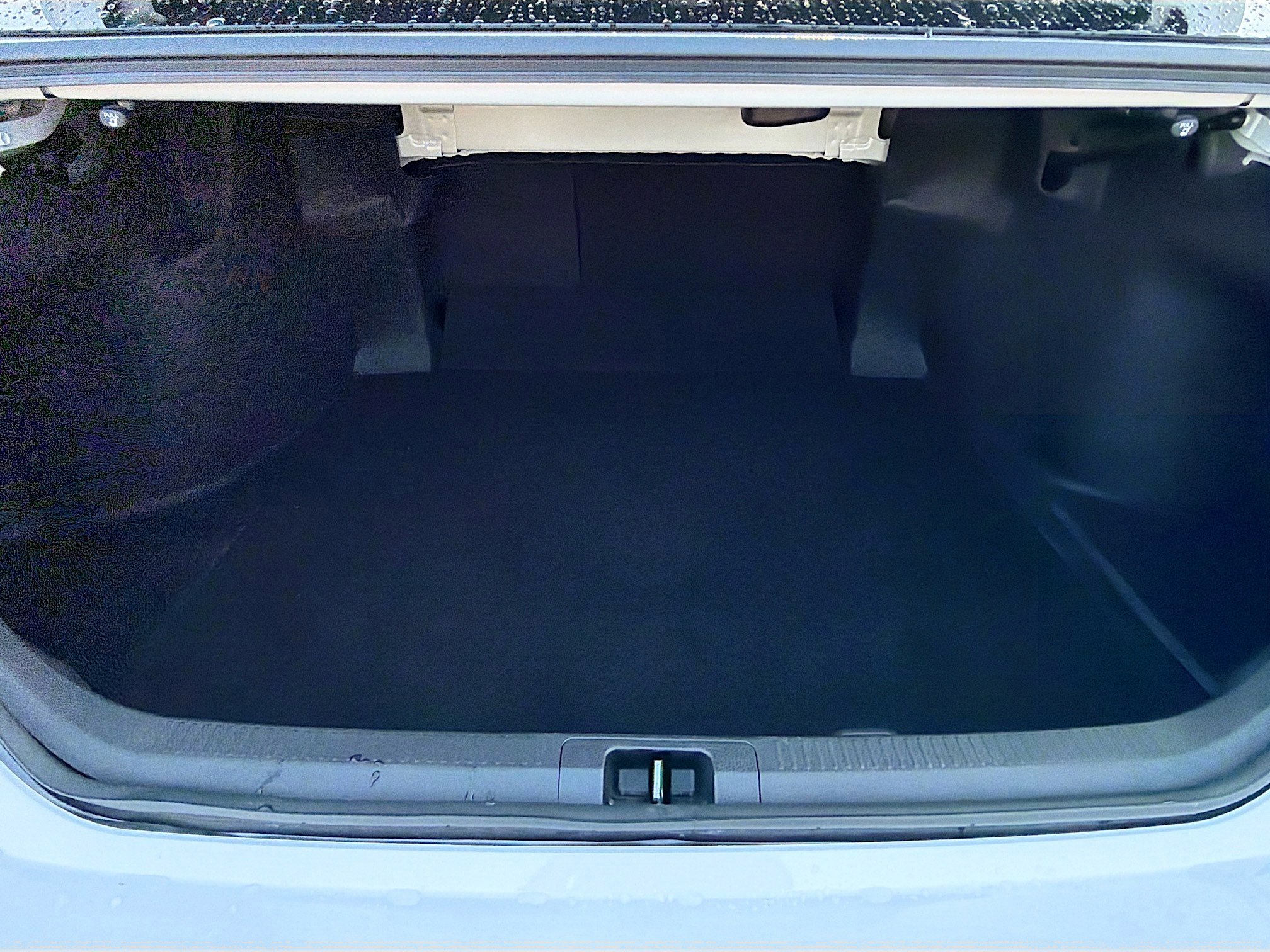 Used 2025 Toyota Camry SE image 11