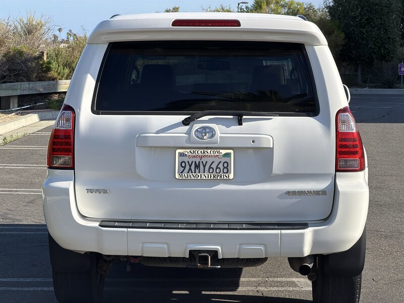 Used 2008 Toyota 4Runner Limited AWD/4WD image 5