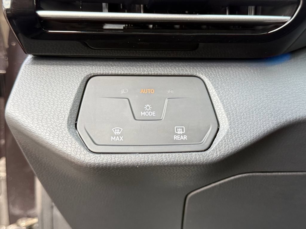 Used 2023 Volkswagen ID.4 Pro RWD image 23