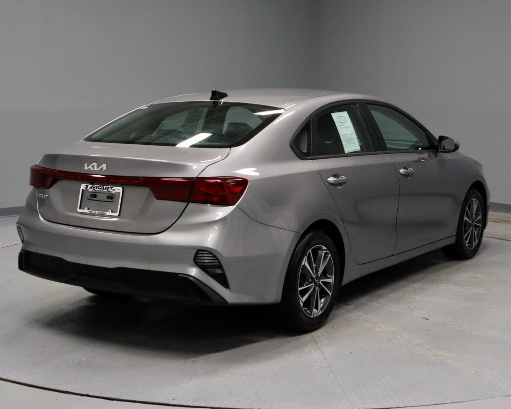 Used 2024 Kia Forte LXS FWD image 11