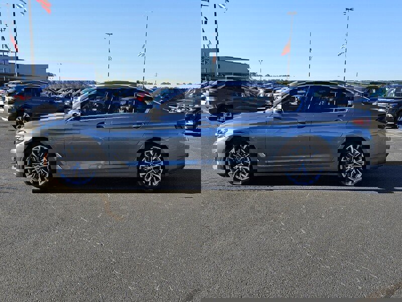 Used 2022 BMW 530i xDrive w/ Convenience Package image 4