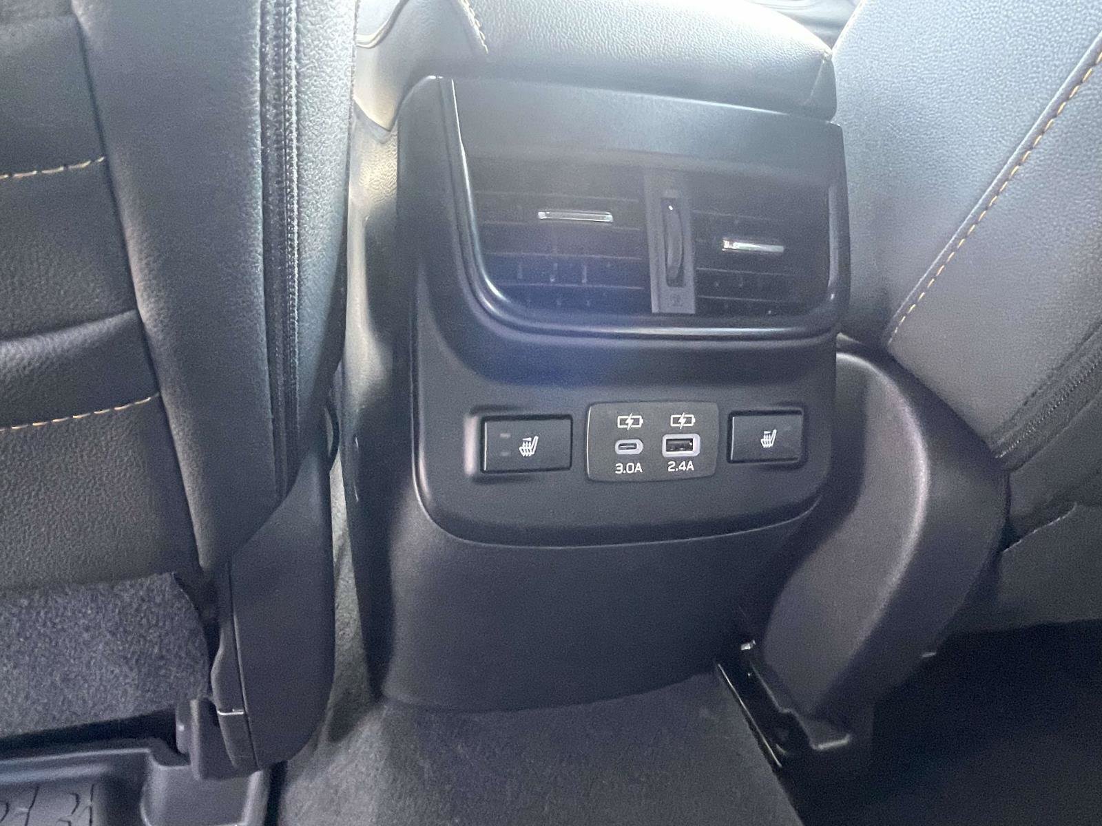 Used 2025 Subaru Outback Wilderness AWD/4WD image 12