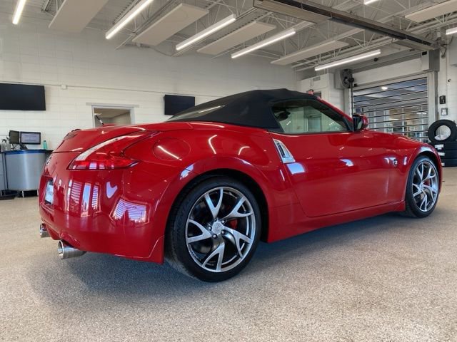 Used 2016 Nissan 370Z Touring Sport image 5