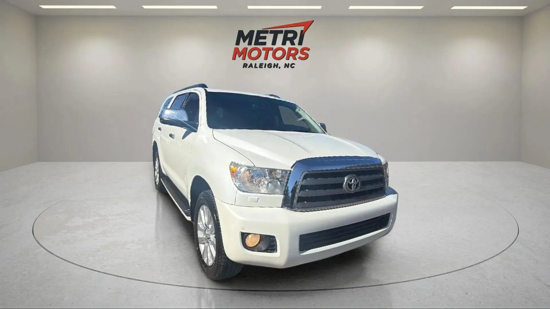 Used 2016 Toyota Sequoia Platinum image 3