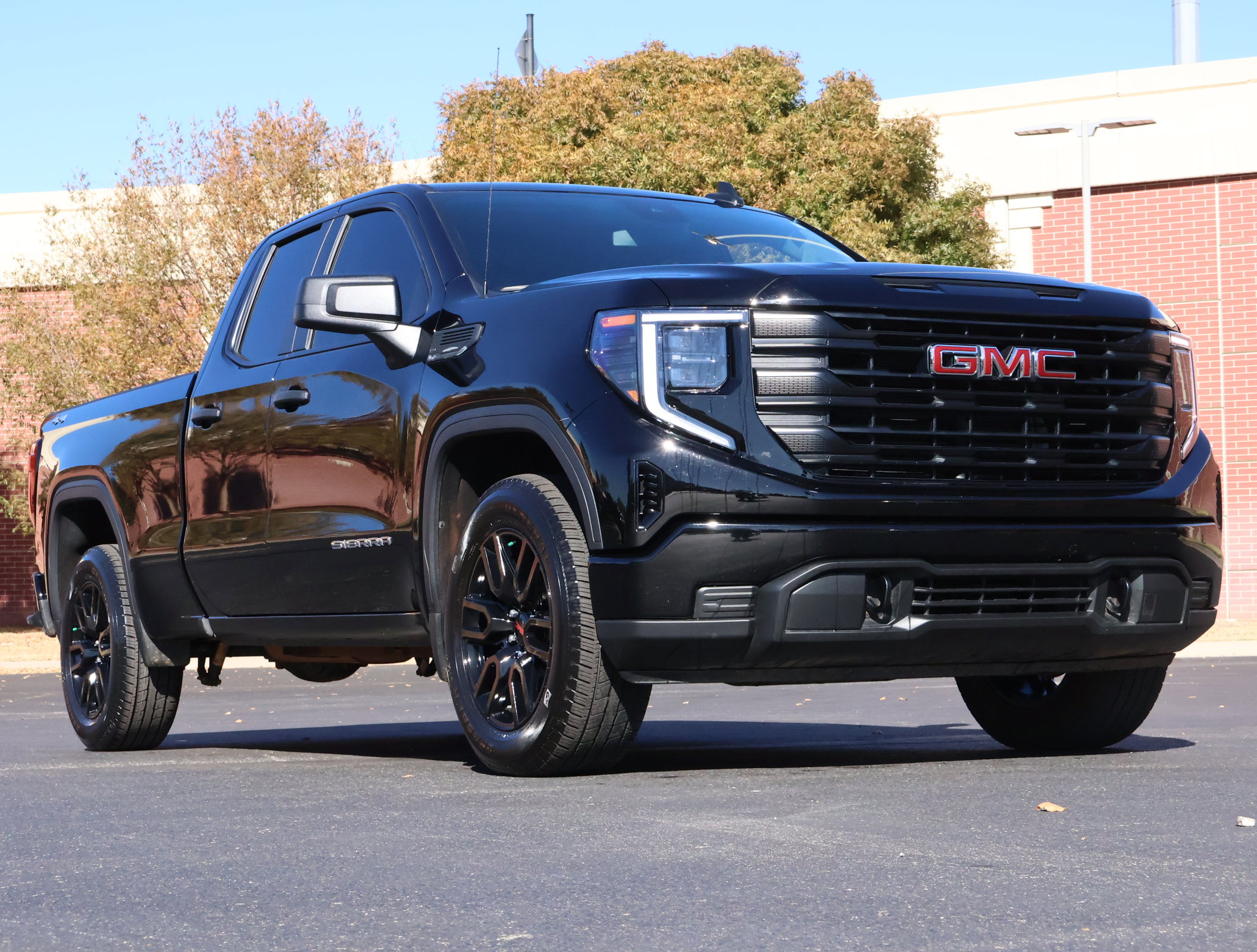 Used 2024 GMC Sierra 1500 Pro w/ Graphite Edition