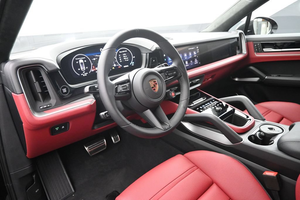 New 2026 Porsche Cayenne Turbo GT AWD/4WD image 4