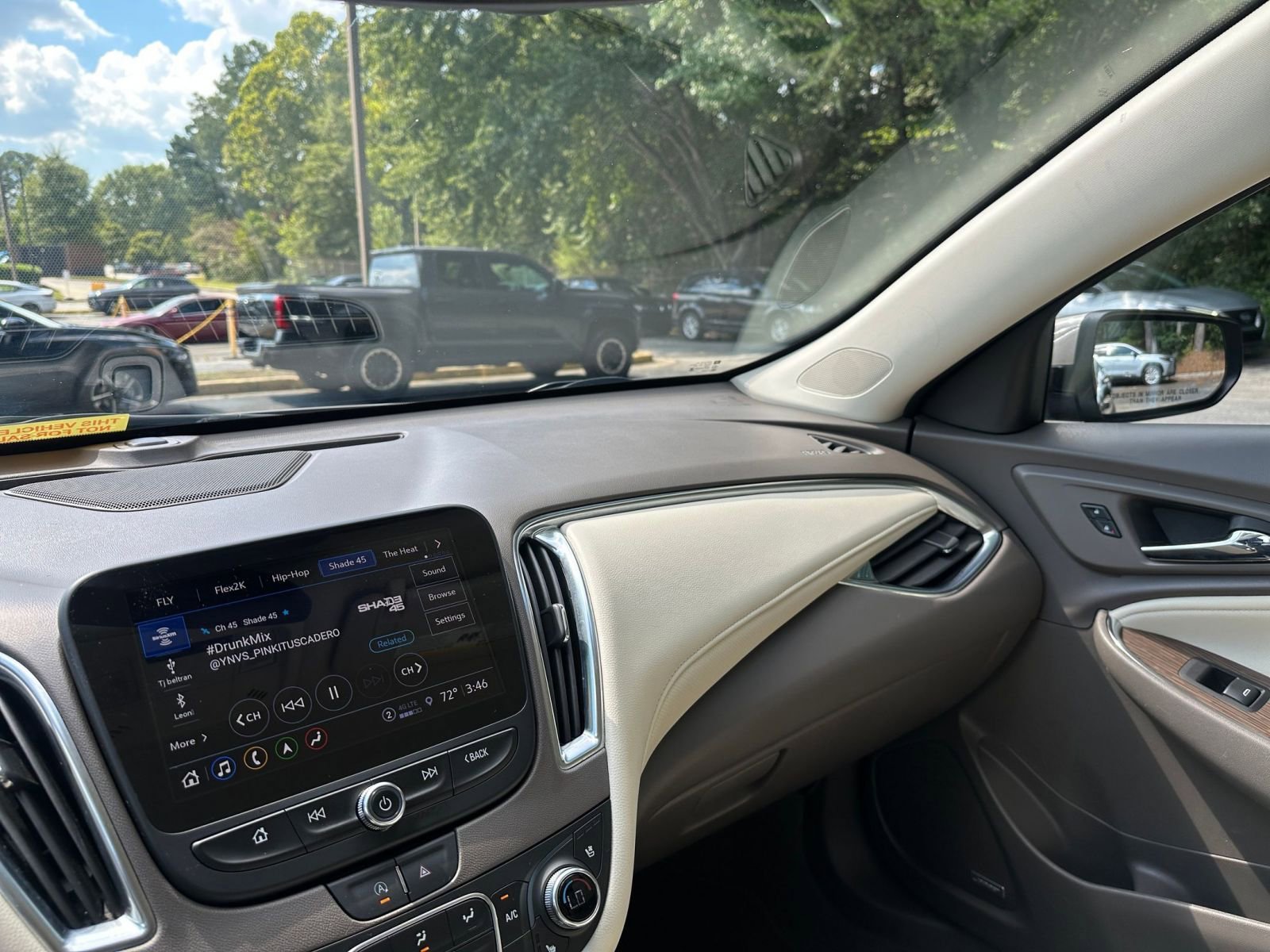 Used 2024 Chevrolet Malibu LT image 35