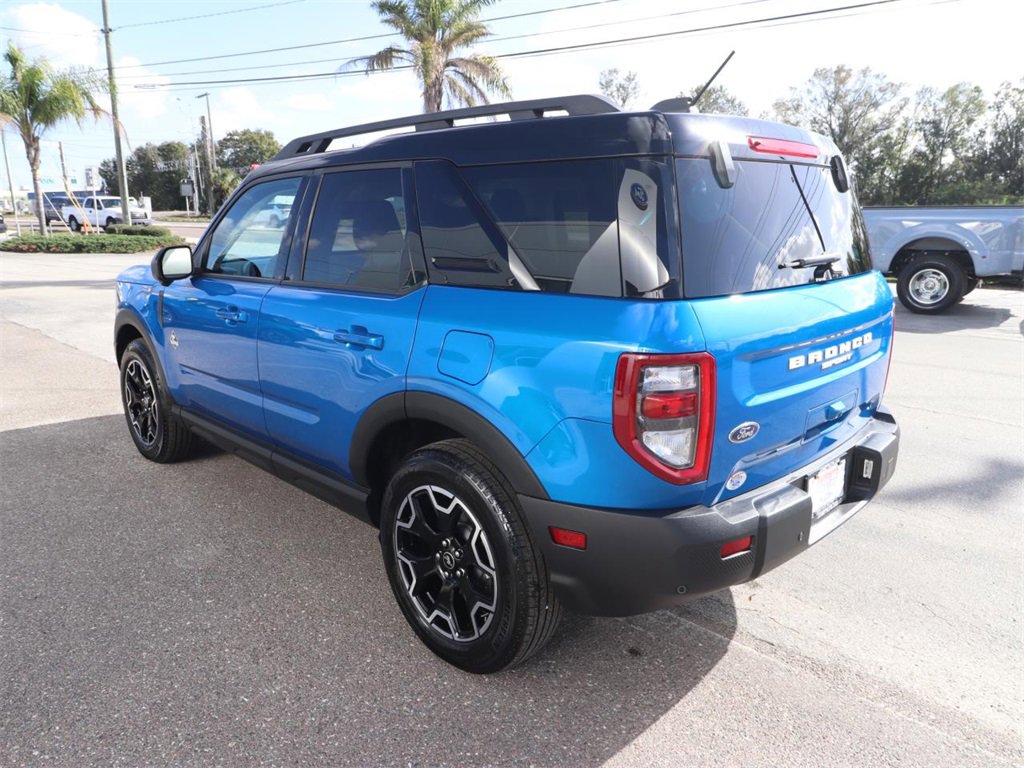 Certified 2025 Ford Bronco Sport Outer Banks w/ Outer Banks Tech Package+ image 9