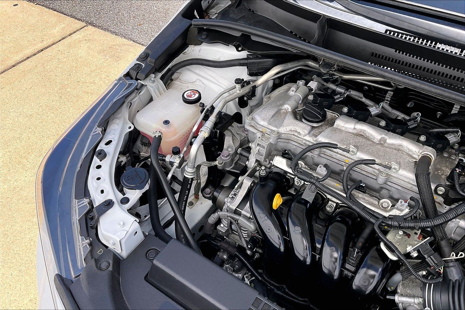 Used 2022 Toyota Corolla LE FWD image 34