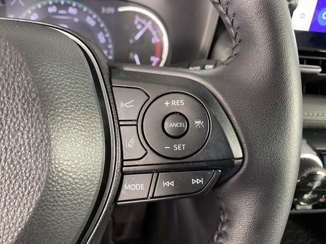 Used 2025 Toyota RAV4 XLE Premium w/ Weather Package AWD/4WD image 17