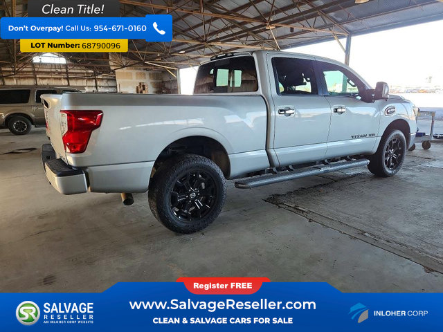 Used 2016 Nissan Titan SV AWD/4WD image 4