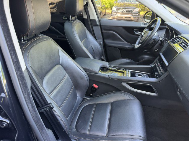 Used 2019 Jaguar F-PACE Prestige AWD/4WD image 35