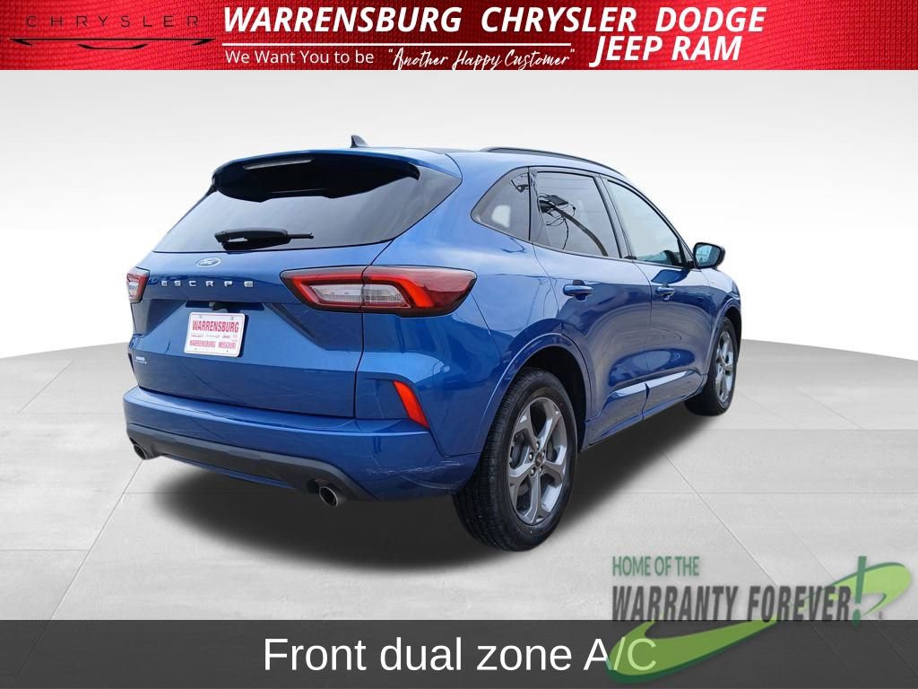Used 2023 Ford Escape ST-Line FWD image 3