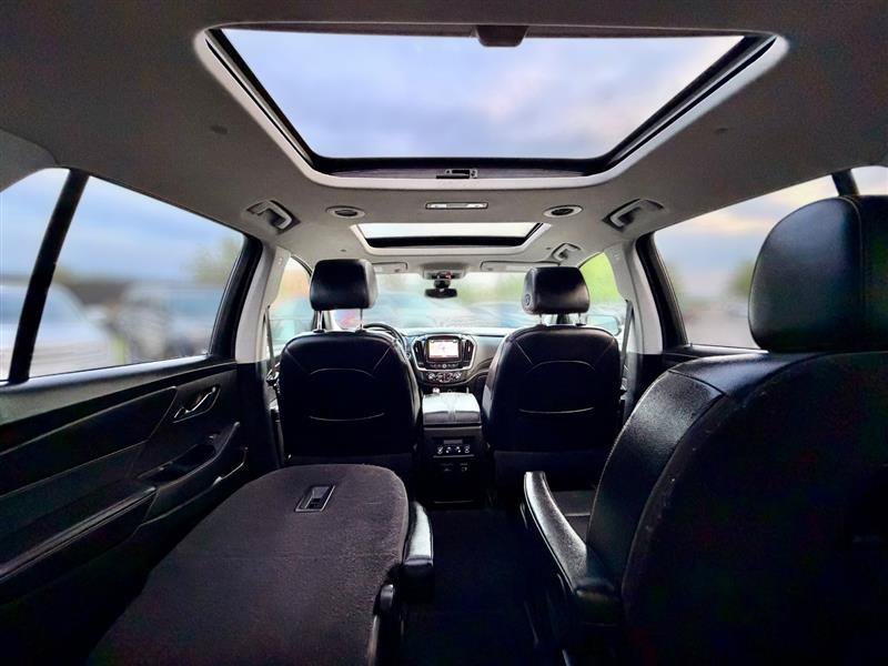 Used 2019 Chevrolet Traverse Premier AWD/4WD image 34