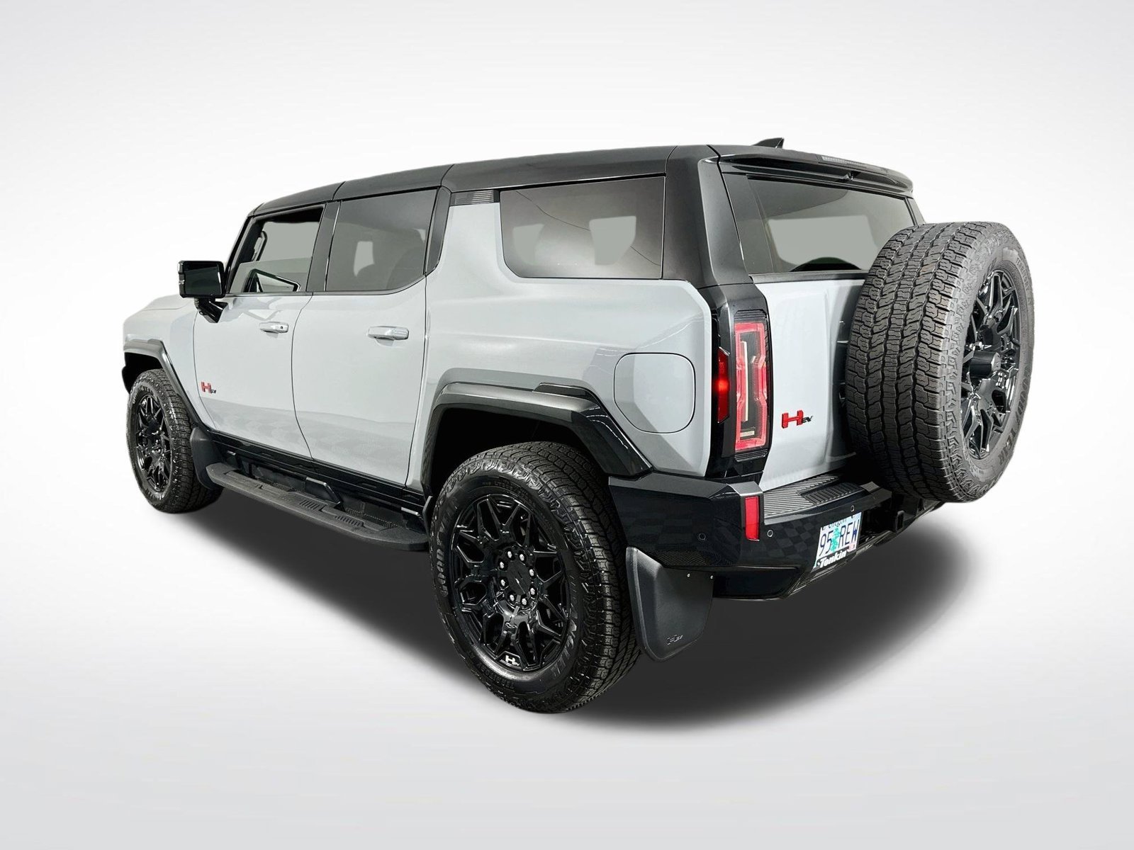 Used 2024 GMC Hummer EV 2X w/ LPO, Illumination Package AWD/4WD image 6